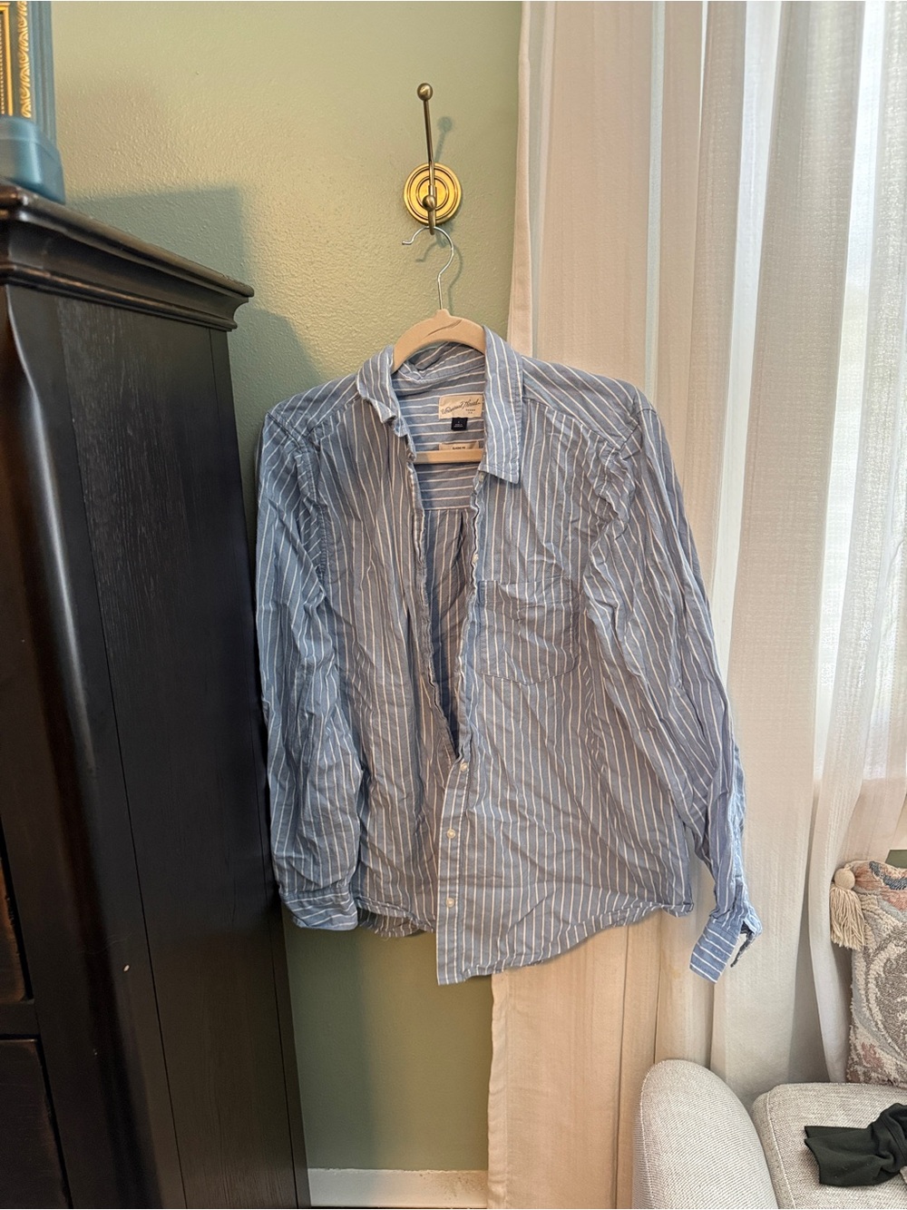Universal Thread Blue and White Striped Button Down Shirt